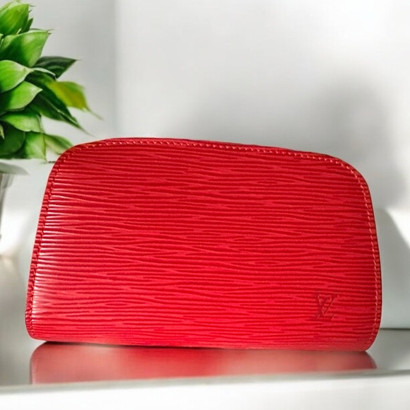 Louis Vuitton Handbags - LOUIS VUITTON Epi Pochette Cosmetic PM
Pouch Red M41114 LV Auth SP0998